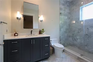 2402 W Parkland Blvd, Tampa, FL 33609 - Photo 36