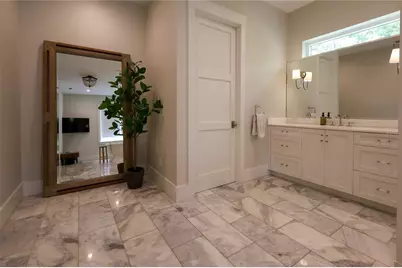 2402 W Parkland Boulevard, Tampa, FL 33609 - Photo 28