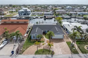 3553 Seaway Dr, New Port Richey, FL 34652 - Photo 2