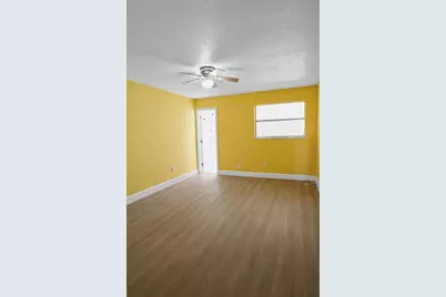 5840 30th Avenue S #102, Gulfport, FL 33707 - Photo 12