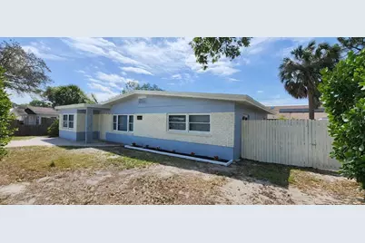 1105 Connecticut Road, Tarpon Springs, FL 34689 - Photo 2