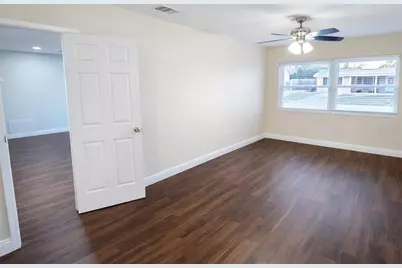 1105 Connecticut Road, Tarpon Springs, FL 34689 - Photo 32