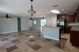 218 Lewis Blvd SE, Saint Petersburg, FL 33705 - Photo 4