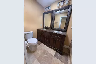 218 Lewis Boulevard SE, Saint Petersburg, FL 33705 - Photo 8