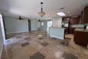 218 Lewis Blvd SE, Saint Petersburg, FL 33705 - Photo 2