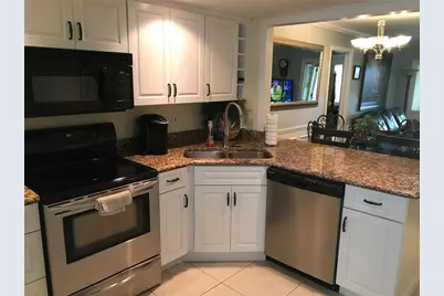 10380 Carrollwood Lane #264, Tampa, FL 33618 - Photo 4