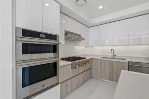 400 Central Ave, Saint Petersburg, FL 33701 - Photo 14