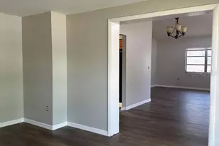 6568 S West Shore Circle, Tampa, FL 33616 - Photo 6