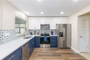 4711 Ridge Point Dr, Tampa, FL 33624 - Photo 8