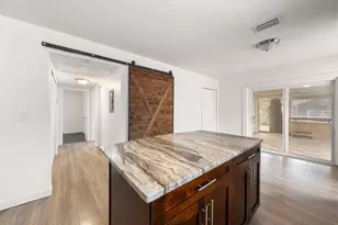3128 W Varn Ave, Tampa, FL 33611 - Photo 10
