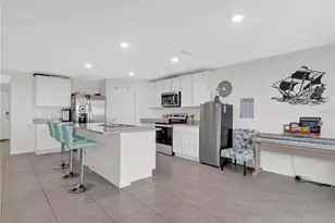 16767 Sunburst Lake St, Wimauma, FL 33598 - Photo 8