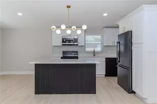 10889 124th Ave, Largo, FL 33778 - Photo 14