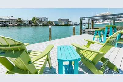 241 Skiff Point #1, Clearwater Beach, FL 33767 - Photo 4