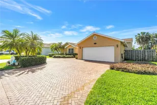1770 Glen Lakes Blvd N, Saint Petersburg, FL 33702 - Photo 56
