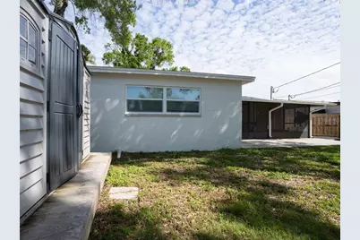 300 84th Avenue NE, Saint Petersburg, FL 33702 - Photo 34
