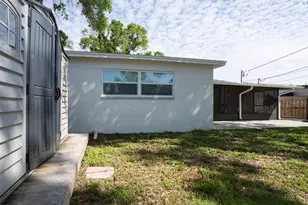 300 84th Ave NE, Saint Petersburg, FL 33702 - Photo 34