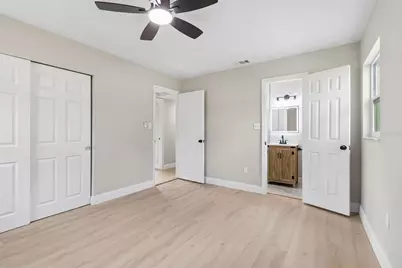 2217 E Colby Lane, Tampa, FL 33612 - Photo 32