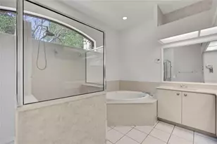 18401 30th St, Lutz, FL 33559 - Photo 30