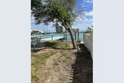 12620 Lagoon Lane, Treasure Island, FL 33706 - Photo 8