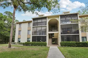 3232 Lake Pine Way E, Tarpon Springs, FL 34688 - Photo 2