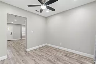 9993 86th St, Seminole, FL 33777 - Photo 16