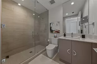 275 1st Ave S, Saint Petersburg, FL 33701 - Photo 8
