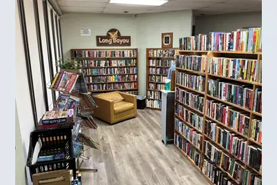 9950 62nd Terrace N #404, Saint Petersburg, FL 33708 - Photo 4