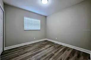 12022 Riverhills Dr, Tampa, FL 33617 - Photo 14
