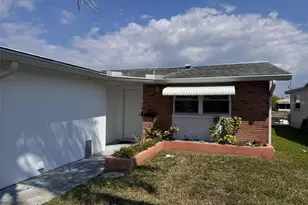5102 Blue Heron Dr, New Port Richey, FL 34652 - Photo 2