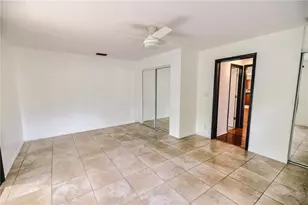 2119 Shady Oaks Dr, Valrico, FL 33594 - Photo 14