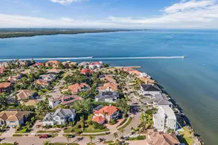 1422 Jumana Loop, Apollo Beach, FL 33572 - Photo 64