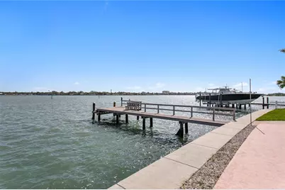 6984 S Shore Drive S, Saint Petersburg, FL 33707 - Photo 42