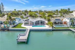 6984 S Shore Dr S, Saint Petersburg, FL 33707 - Photo 60