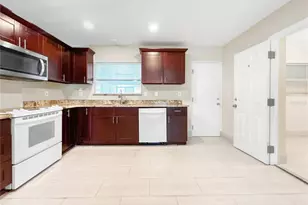 133 NW 18th St, Ruskin, FL 33570 - Photo 6