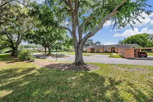 9302 Trowbridge Ct, New Port Richey, FL 34655 - Photo 30