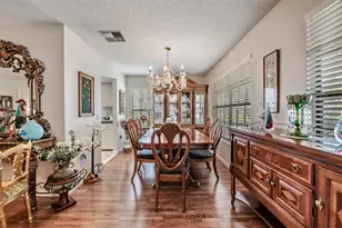 9302 Trowbridge Ct, New Port Richey, FL 34655 - Photo 6