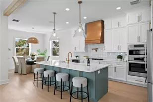 1851 Mississippi Ave NE, Saint Petersburg, FL 33703 - Photo 6