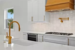 1851 Mississippi Ave NE, Saint Petersburg, FL 33703 - Photo 10