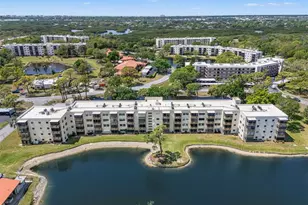 6070 80th St N, Saint Petersburg, FL 33709 - Photo 8