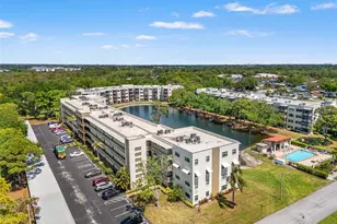 6070 80th St N, Saint Petersburg, FL 33709 - Photo 10