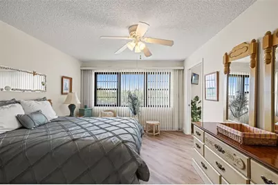 6070 80th Street N #410, Saint Petersburg, FL 33709 - Photo 32