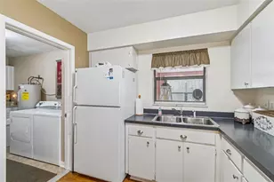 7253 Tarrytown Dr, Spring Hill, FL 34606 - Photo 18