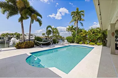 1971 Massachusetts Avenue NE, Saint Petersburg, FL 33703 - Photo 26
