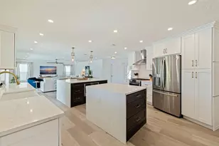 1971 Massachusetts Ave NE, Saint Petersburg, FL 33703 - Photo 10