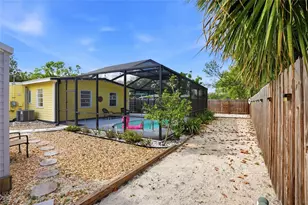 4420 Neptune Dr SE, Saint Petersburg, FL 33705 - Photo 30