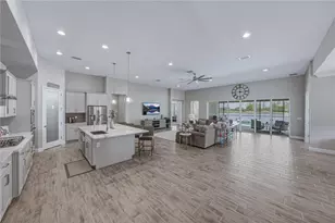 5623 Wayfarer Ave, Apollo Beach, FL 33572 - Photo 10