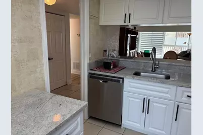 121 Island Way #331, Clearwater Beach, FL 33767 - Photo 16