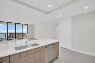 275 1st Ave S, Saint Petersburg, FL 33701 - Photo 50