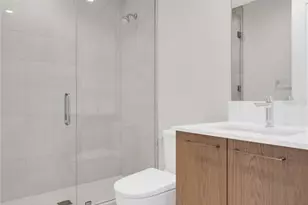 275 1st Ave S, Saint Petersburg, FL 33701 - Photo 34