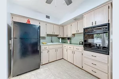 5861 42nd Terrace N #1610, Kenneth City, FL 33709 - Photo 10